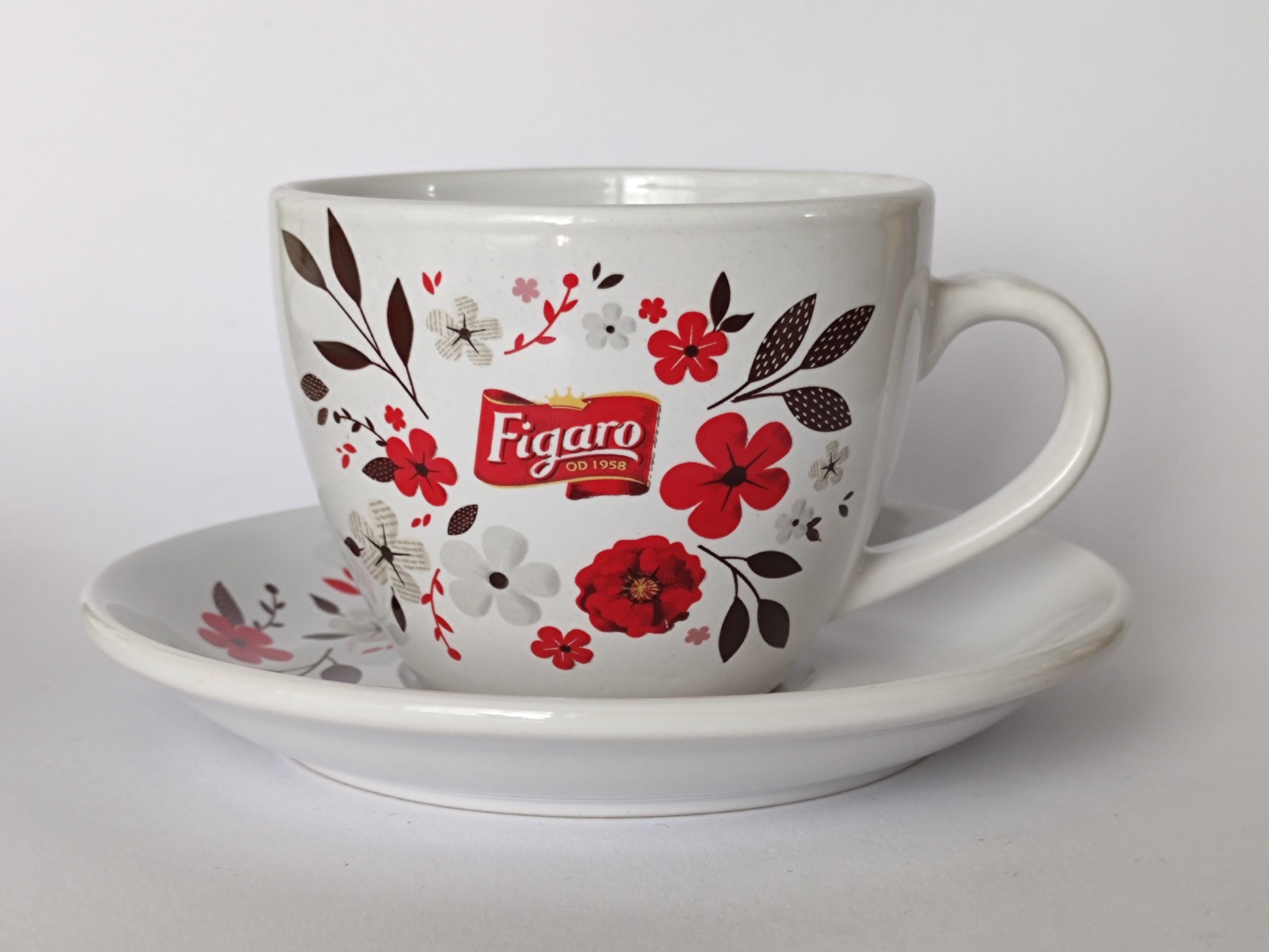 Figaro, šálek s logem tradičních čokolád