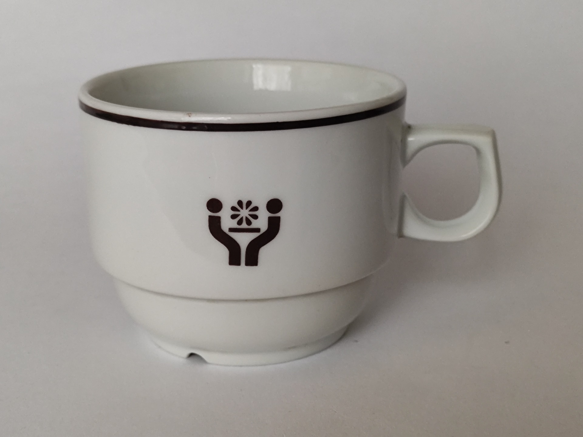 Retro hrníček s logem Restaurace a jídelny