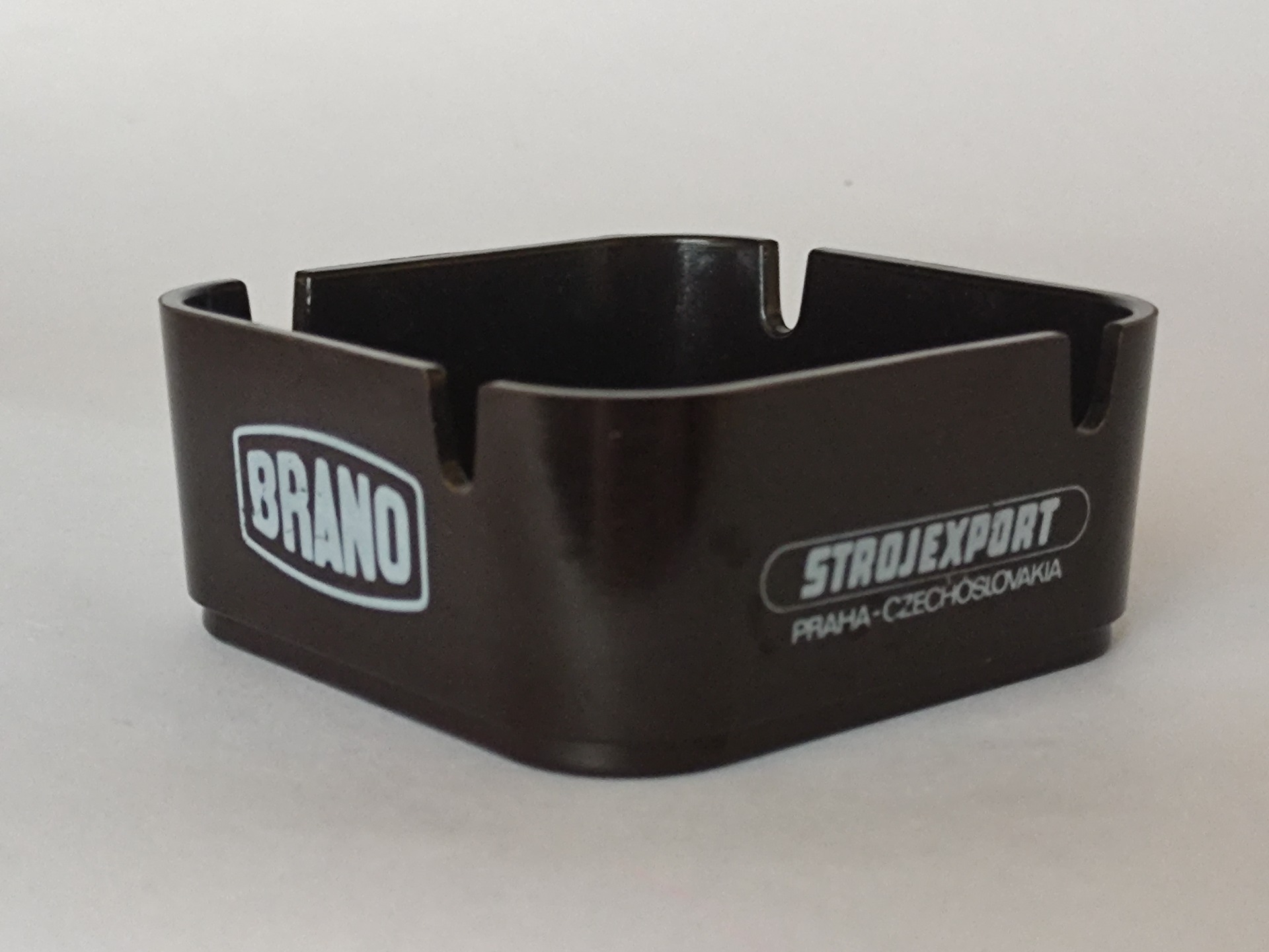 Popelník BRANO, Strojexport, Praha, ČSSR 