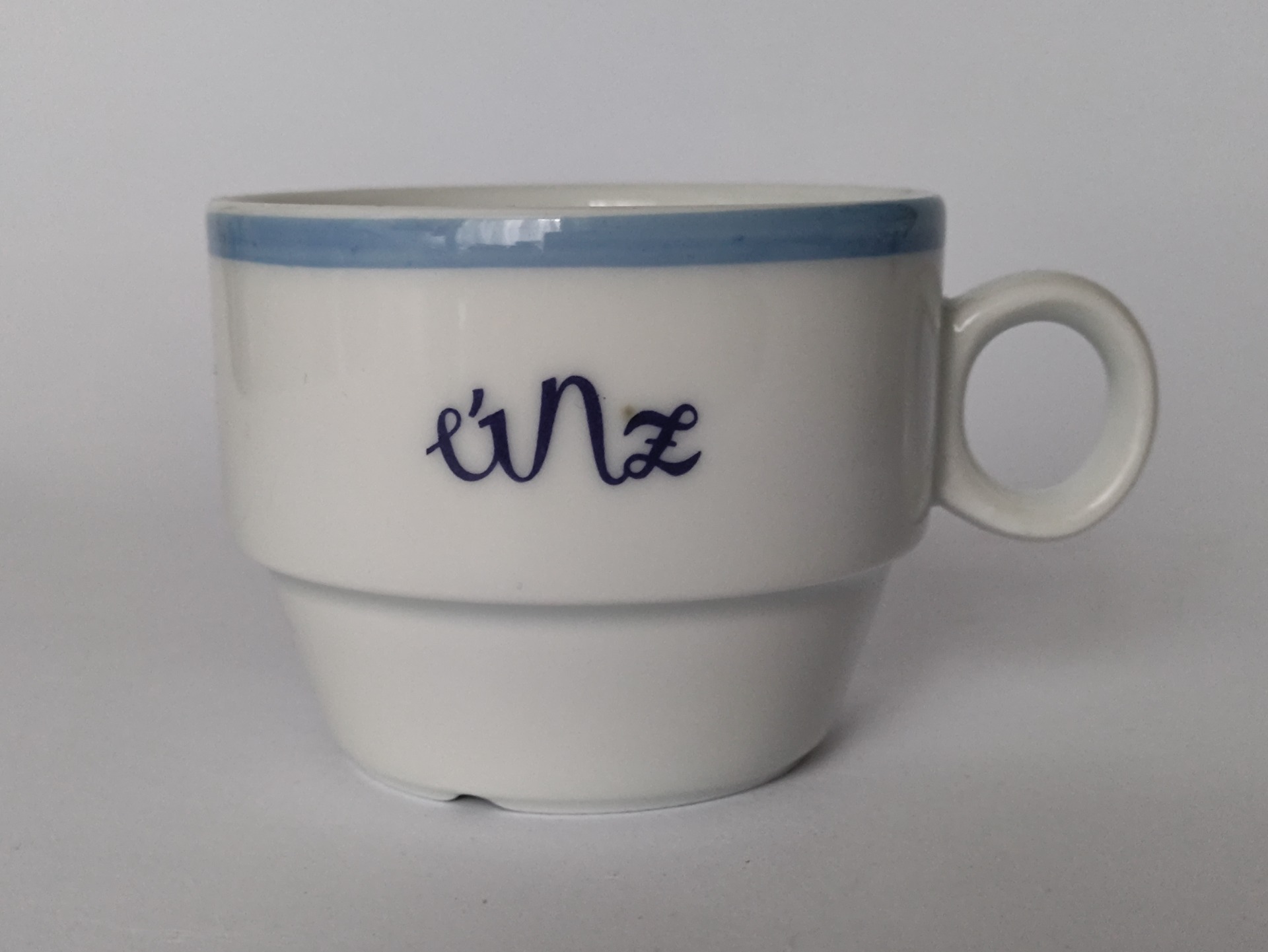 Hrnek ÚNZ - Ústav národního zdraví, Československo 