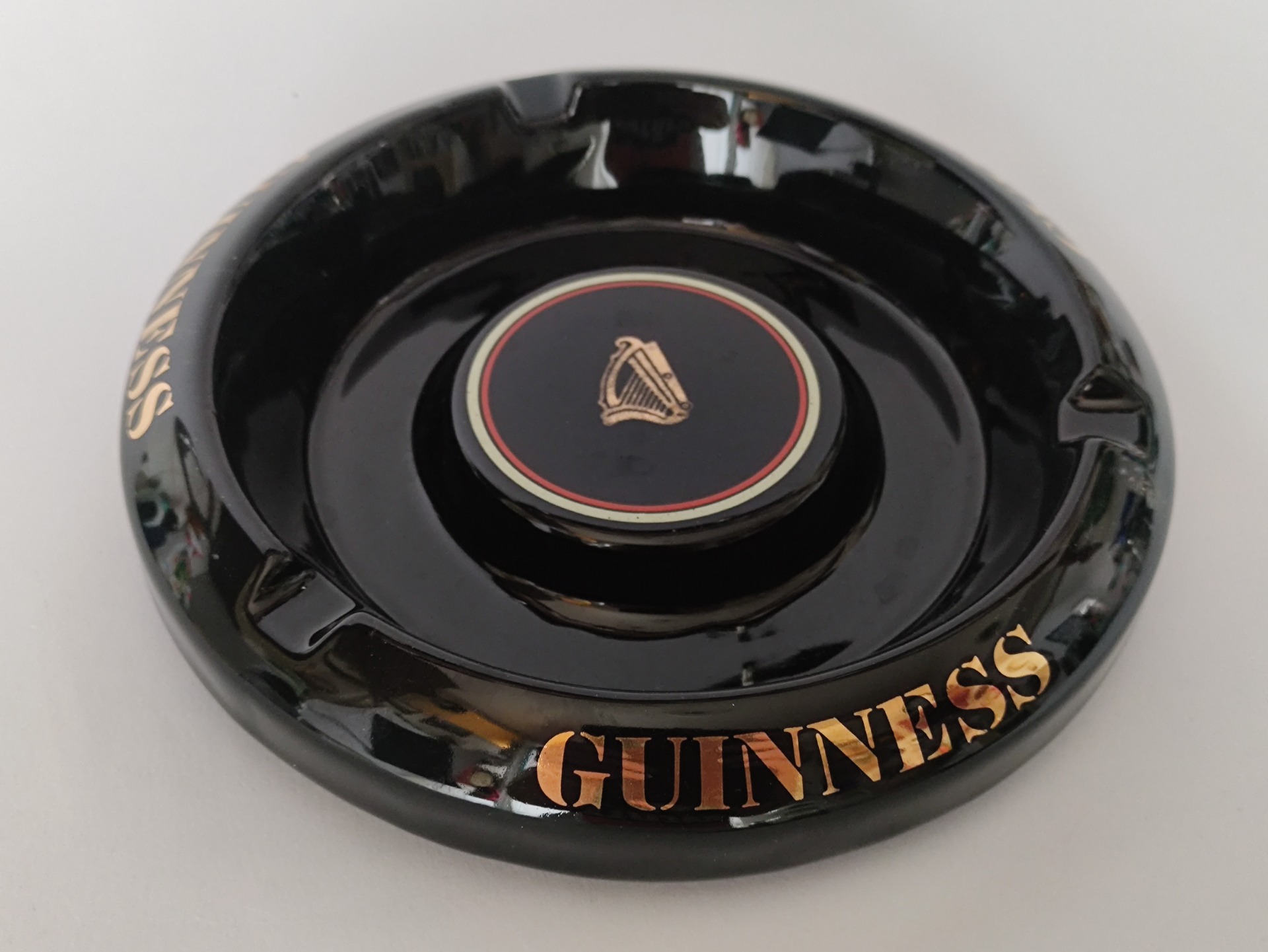 Velký reklamní popelník GUINNESS