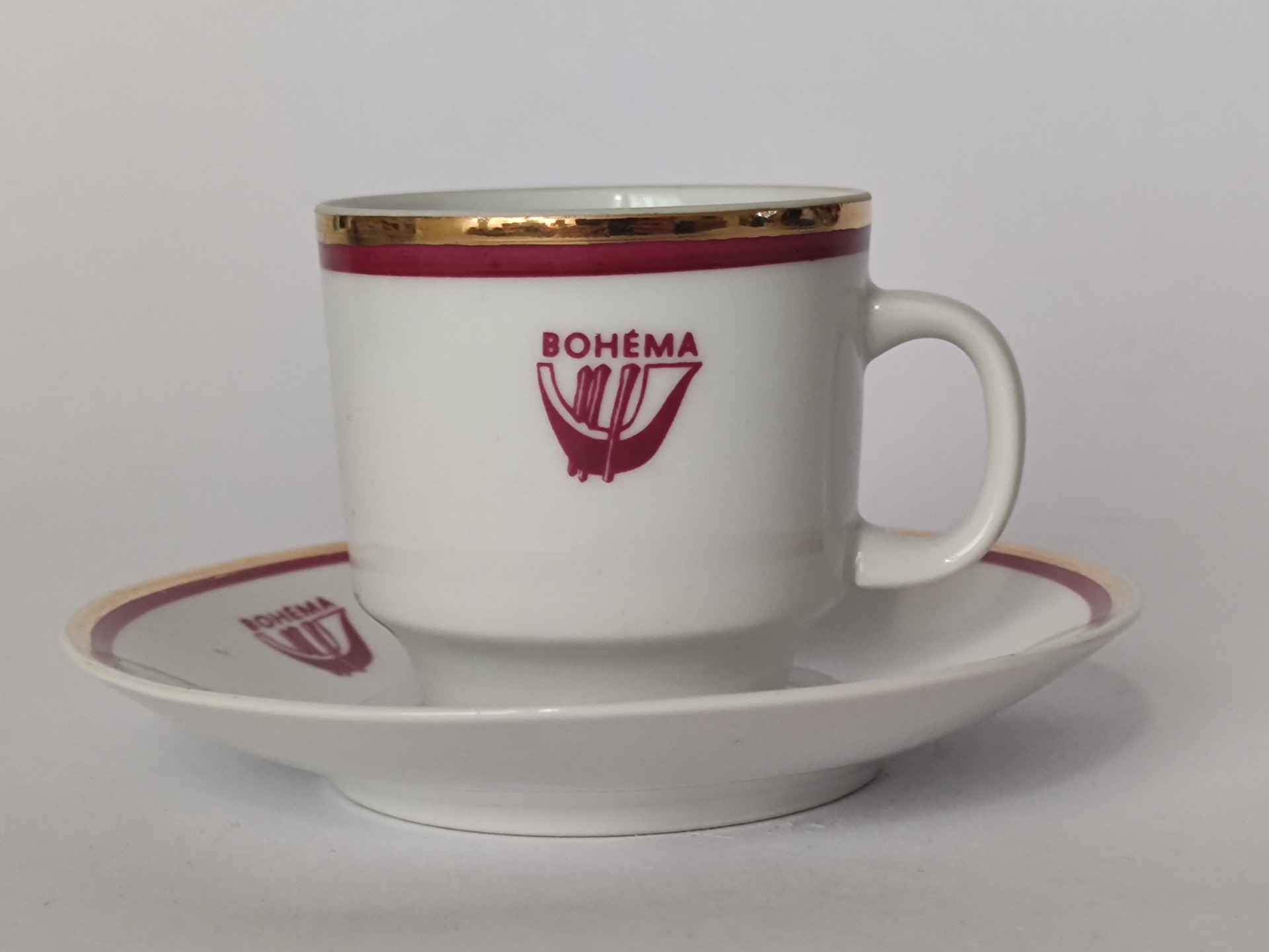 Retro šálek z restaurace Bohéma Brno 